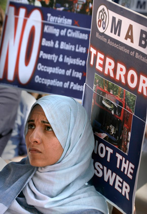 Muslim networks MB woman at rally 10-09-13