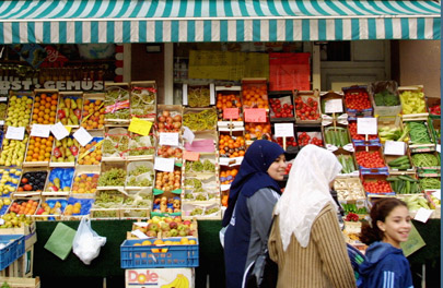 Muslim networks intro women market 10-09-13