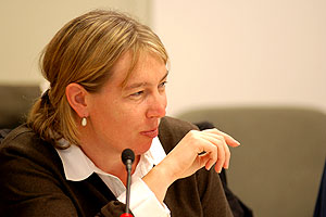 Adrienne Woltersdorf